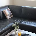 شقة 82 Point بودغوريتْسا